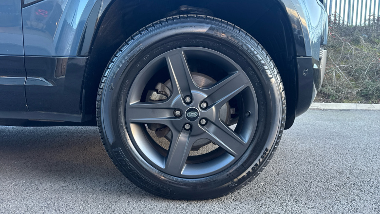 Land Rover Defender 3.0 D250 X-Dynamic SE 90 3dr Auto Diesel Estate